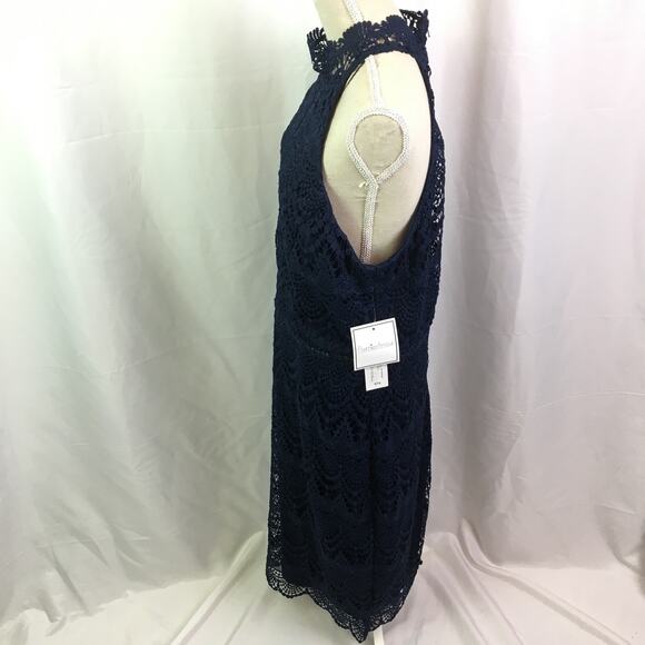 Premier Amour Lace Halter Dress Navy 10 - Picture 8 of 16